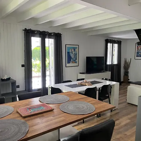 Chalet Landais בקתה *